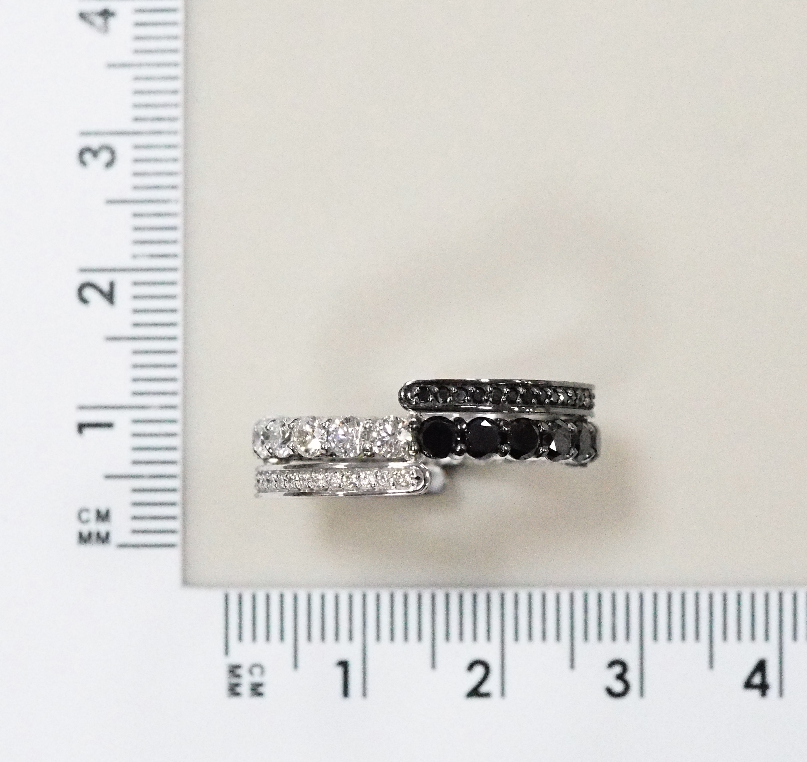 Кольцо-трансформер из белого золота с бриллиантами